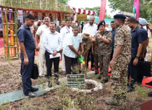 चंडीगढ़ ने रचा हरित इतिहास: प्रशासक गुलाब चंद कटारिया के नेतृत्व में एक दिन में 1.05 लाख पौधे रोपे गए 1 चंडीगढ़ ने रचा हरित इतिहास: प्रशासक गुलाब चंद कटारिया