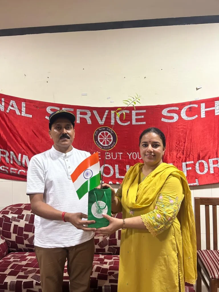 PGGCG-11 चंडीगढ़ में “हर घर तिरंगा – हर घर पौधा” अभियान का शुभारंभ