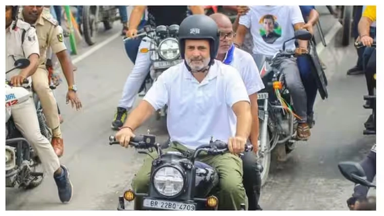 राहुल गांधी की 'वोटर अधिकार यात्रा' 1 राहुल गांधी की 'वोटर अधिकार यात्रा'