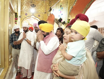 मुख्यमंत्री ने गुरुद्वारा श्री कतलगढ़ साहिब में माथा टेक की प्रदेश की शांति, प्रगति और खुशहाली के लिए अरदास