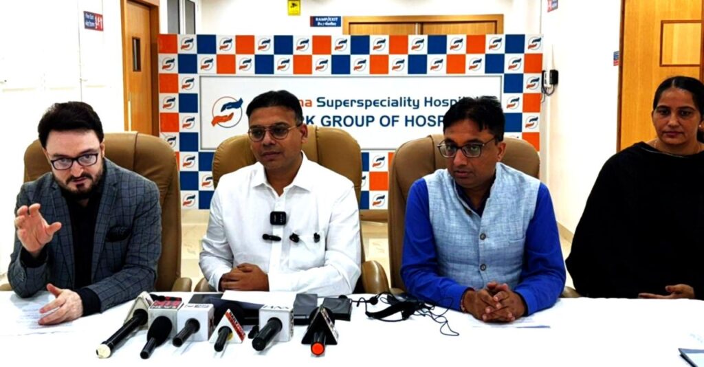 70% लोग मोटापे से ग्रस्त: डॉ. सुशील कोटरू-बठिंडा 1 WhatsApp Image 2025 09 20 at 8.20.49 PM