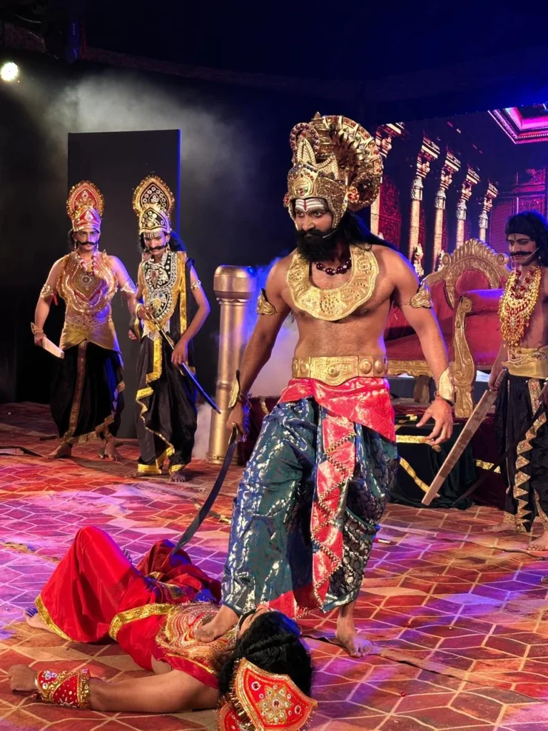 बाल्य रावण के साथ शुरू हुई भव्य रामलीला, प्रभु के जन्म की हुई भविष्यवाणी 1 WhatsApp Image 2025 09 24 at 01.24.48 f0587527