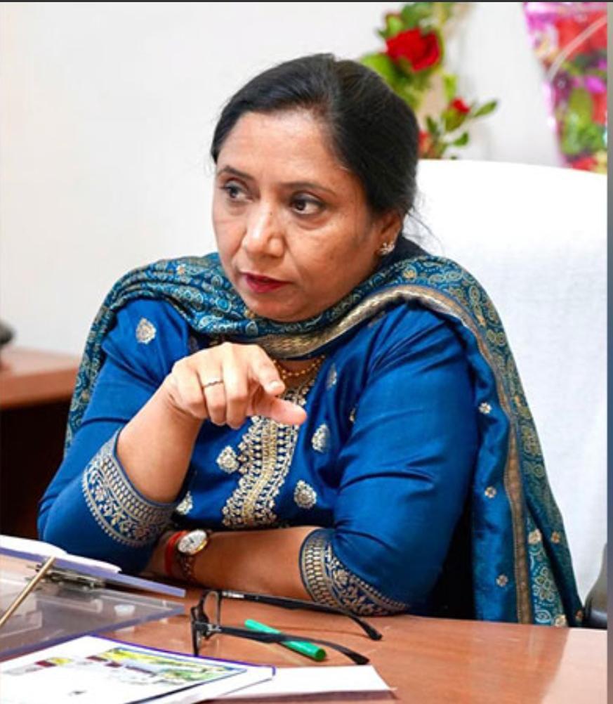 मान सरकार ने दिव्यांग बच्चों के जीवन में जगाई नई रोशनी, इशारों की भाषा से खुले नए अवसरों के दरवाज़े 1 a4c9429b 608a 4c6c a35c 328cada57545