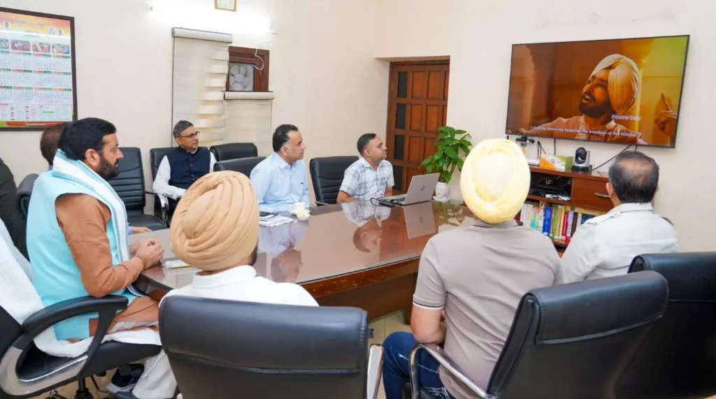 Renowned singer Satinder Sartaaj met with Haryana Chief Minister Nayab Saini and his song Hind Di Chadar touched everyones hearts 1024x571 1