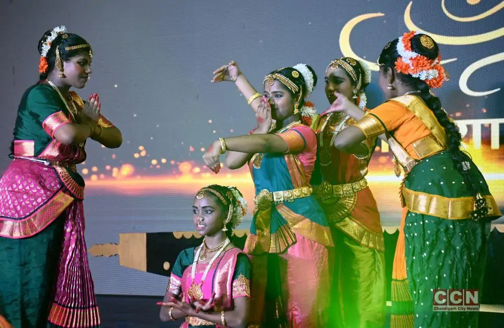 केरल समाजम उत्सव 69वां केरल राज्यत्व-पिरावी दिवस सांस्कृतिक भव्यता के साथ 1 K101