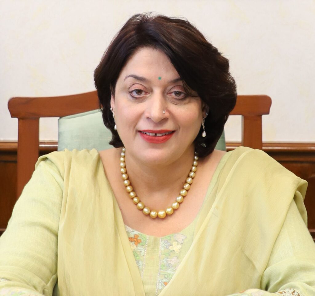 चंडीगढ़ लिटरेरी सोसाइटी ने घोषित की सीएलएफ लिटराटी अवॉर्ड्स 2025 की लॉन्गलिस्ट 1 WhatsApp Image 2025 11 08 at 6.33.58 PM