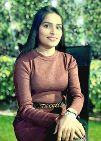 नेशनल लकी ड्रा में पूजा कनोजिया रही सौभाग्यशाली शुभ लाभ महोत्सव के इनाम में निकली मोटरसाईकल 1 IMG 20251230 WA0327