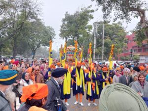 गुरु गोविंद सिंह जी के प्रकाश पर्व के उपलक्ष्य में नगर कीर्तन का भव्य स्वागत, श्रद्धा, सेवा और सामाजिक समरसता का सशक्त संदेश 1 IMG 20260102 WA0378