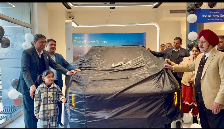 जोशी किआ के शोरूम में ऑल-न्यू किआ सेल्टोस का भव्य लॉन्च 1 Screenshot 2026 01 08 22 05 46 81