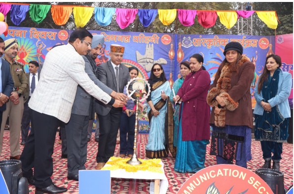 5 सिग्नल बटालियन, सीआरपीएफ के स्थापना दिवस समारोह का शुभारम्भ किया सतनाम सिंह संधू ने 1 Screenshot 37 1