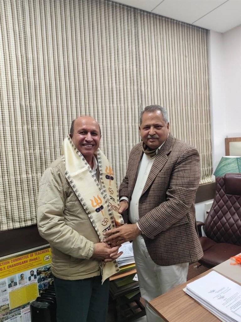 ओबीसी समाज के उत्थान हेतु किए गए कार्यों के लिए सतपाल वर्मा सम्मानित। 3 full13296