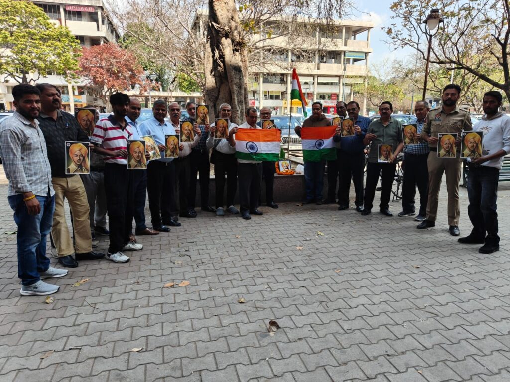 motion photo 7836271851608074034