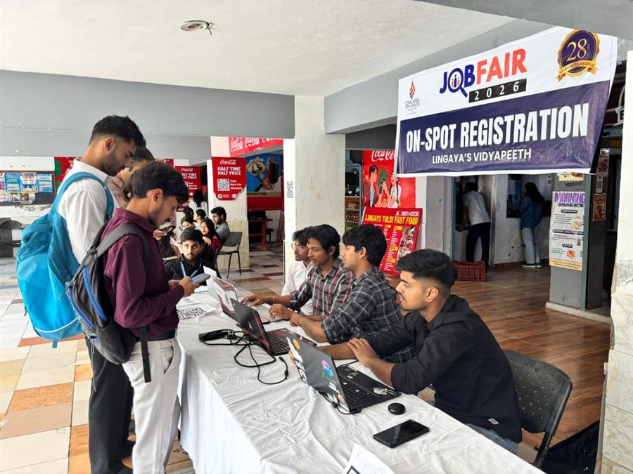 “लिंग्याज विद्यापीठ का मेगा जॉब फेयर: 872 युवाओं को मिला रोजगार, दूसरे दिन भी उमड़ा उत्साह” 1 article16099