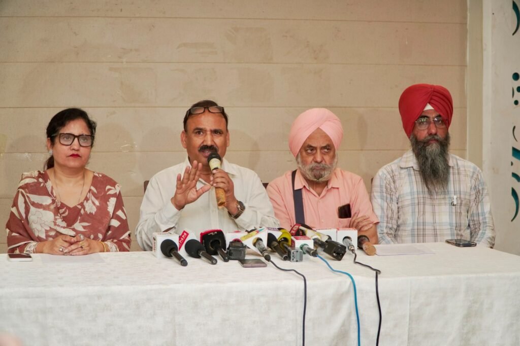 पंजाब सरकार को फीस की सीमा तय करने के अपने आदेश को लेकर प्राइवेट स्कूल एसोसिएशनस के साथ बातचीत करनी चाहिए, 1 IMG 20260721 WA0314